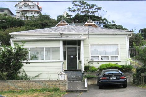 Photo of property in 88 Eden Street, Island Bay, Wellington, 6023