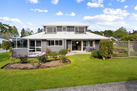 Photo of property in 104 Moana Anu Anu Avenue, Whangamata, 3620