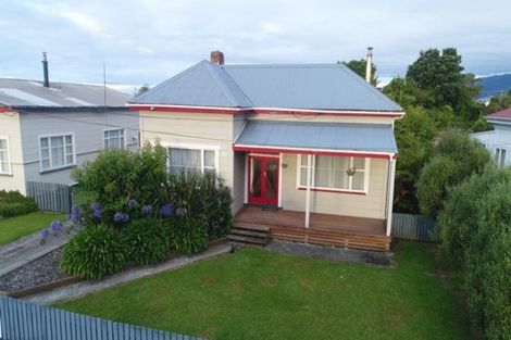Photo of property in 37 Queen Street, Westport, 7825