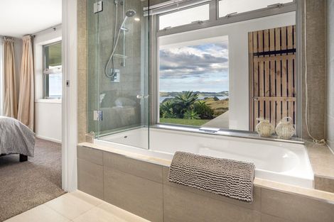 Photo of property in 152 Centennial Drive, Whitianga, 3510