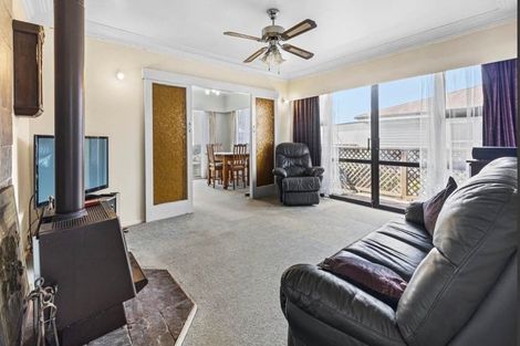Photo of property in 86 Puriri Road, Manurewa, Auckland, 2102