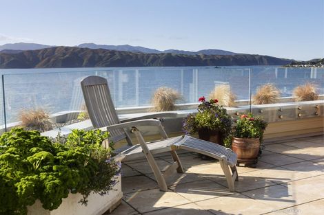 Photo of property in 4/279 Karaka Bay Road, Karaka Bays, Wellington, 6022