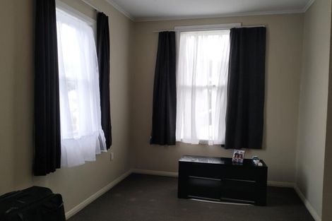 Photo of property in 1/50 Clyde Street, Island Bay, Wellington, 6023