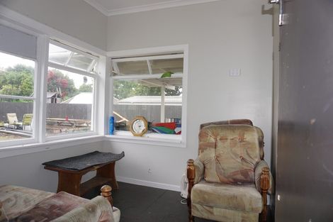 Photo of property in 15 Hannan Street, Levin, 5510