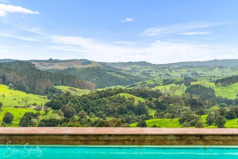 Photo of property in 338 Wairere Road, Waitakere, Henderson, 0782