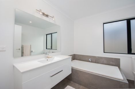 Photo of property in 13a Irvine Street, Mosgiel, 9024