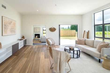 Photo of property in 6b James Kidd Place, Greytown, 5712