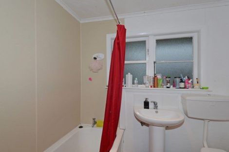 Photo of property in 16f1- Bristol Street, Trentham, Upper Hutt, 5018
