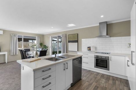 Photo of property in 37 Reuben Avenue, Rolleston, 7615