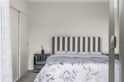 Photo of property in 14 Horokaka Street, Massey, 0614