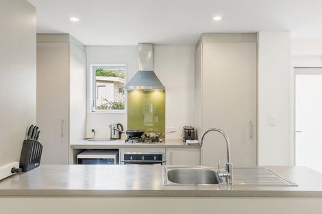 Photo of property in 2/2 Chelmsford Street, Ngaio, Wellington, 6035