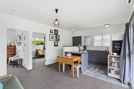 Photo of property in 1/2a Eskdale Road, Birkdale, Auckland, 0626