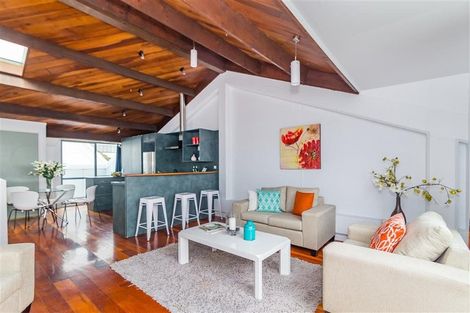 Photo of property in Metro Apartments, 220u8 Thorndon Quay, Pipitea, Wellington, 6011