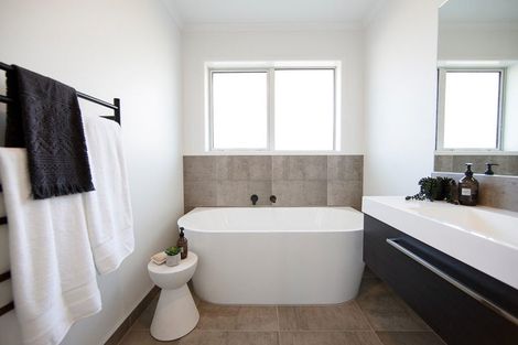 Photo of property in 1 Tremaine Avenue, Two Mile Bay, Taupo, 3330