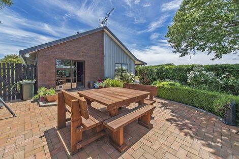 Photo of property in 300 Horndon Street, Darfield, 7510