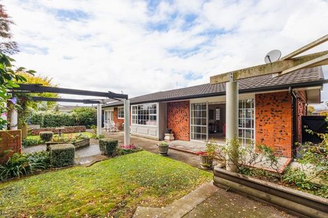 Photo of property in 7 Woodfield Avenue, Roslyn, Palmerston North, 4414