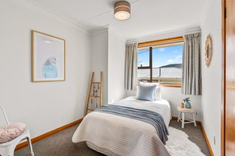 Photo of property in 8 Watkin Street, Pine Hill, Dunedin, 9010