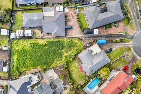 Photo of property in 10 Fernbird Place, Massey, Auckland, 0614