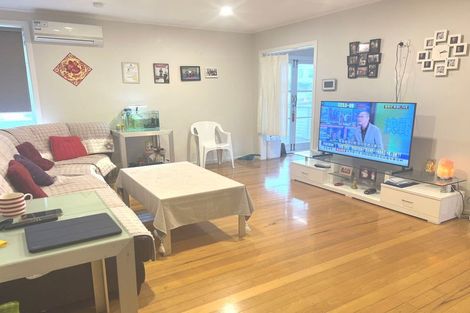 Photo of property in 12 Kereru Street, Henderson, Auckland, 0612