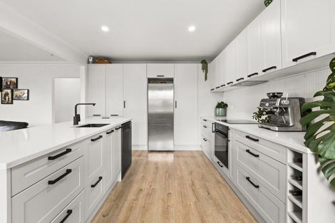 Photo of property in 5 Gavin Black Street, Meeanee, Napier, 4112