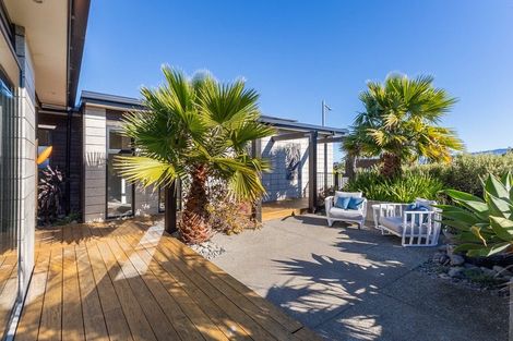 Photo of property in 9 Te Heke Place, Waikanae, 5036