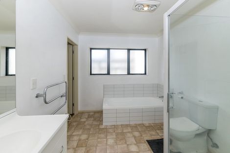 Photo of property in 46a Salisbury Street, Levin, 5510