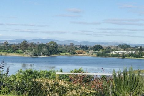 Photo of property in 37 Bert Wall Drive, Omokoroa, 3114