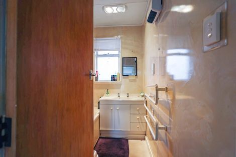 Photo of property in 71 Mcmurdo Street, Tinwald, Ashburton, 7700