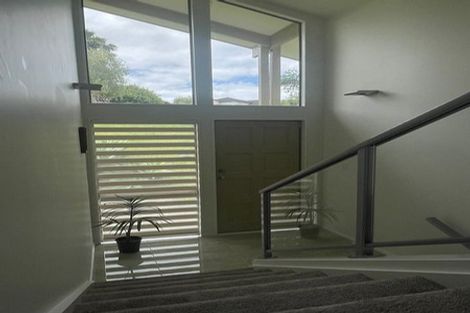 Photo of property in 17 Meteor Place, Schnapper Rock, Auckland, 0632