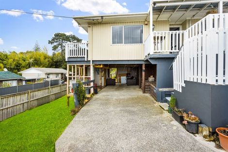 Photo of property in 323 Triangle Road, Massey, Auckland, 0614