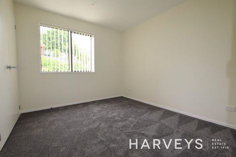 Photo of property in 71a Fruitvale Road, New Lynn, Auckland, 0600