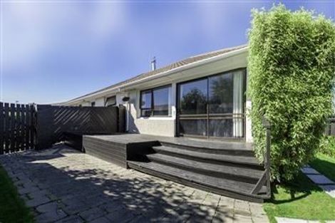 Photo of property in 290 Withells Road, Avonhead, Christchurch, 8042