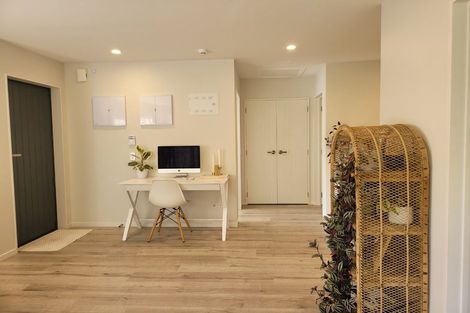 Photo of property in 115 Karepiro Drive, Stanmore Bay, Whangaparaoa, 0932