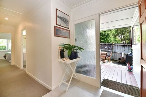 Photo of property in 26 Pohutukawa Avenue, Red Beach, 0932