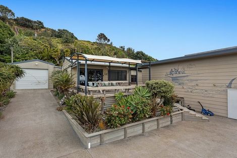 Photo of property in 21 Orete Point Road, Waihau Bay, Te Kaha, 3199