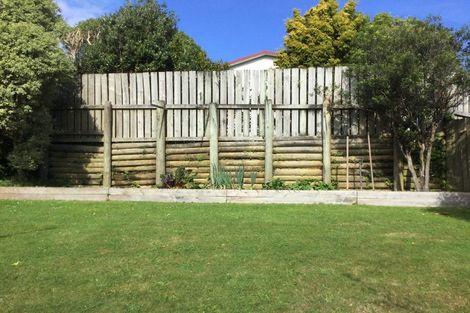 Photo of property in 8 Trinidad Crescent, Grenada Village, Wellington, 6037