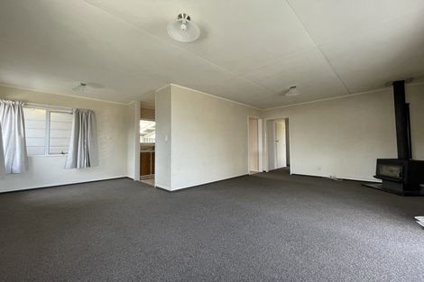 Photo of property in 8a Hilton Grove, Kelvin Grove, Palmerston North, 4414