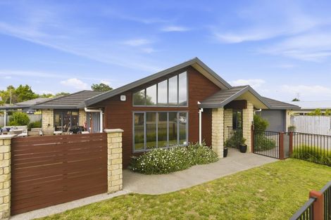 Photo of property in 90 Regent Drive, Paraparaumu Beach, Paraparaumu, 5032