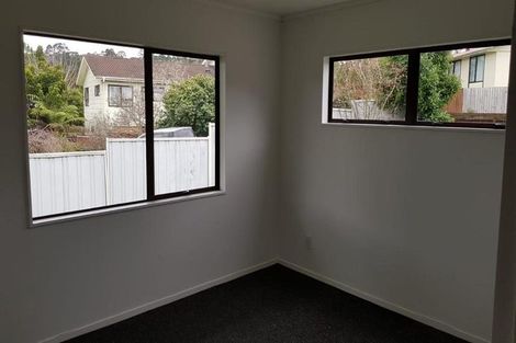 Photo of property in 20 Thistledew Place, Bayview, Auckland, 0629