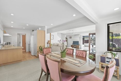 Photo of property in 94a /2 Coronation Road, Hillcrest, Auckland, 0627