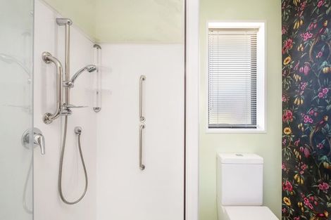 Photo of property in 9 Clinton Lane, Woolston, Christchurch, 8062