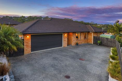 Photo of property in 22 Bradnor Meadows Drive, Swanson, Auckland, 0612