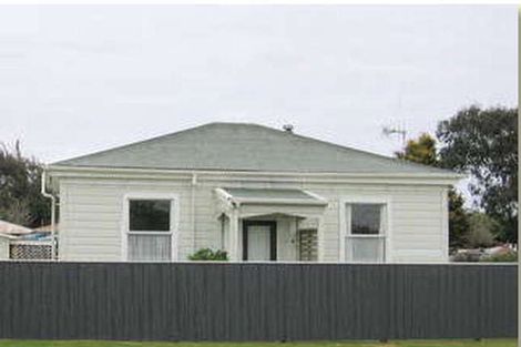 Photo of property in 6-6a Frances Street, Foxton, 4814