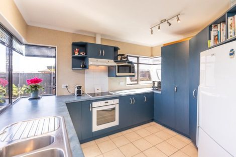 Photo of property in 54 Peter Hall Drive, Kelvin Grove, Palmerston North, 4414