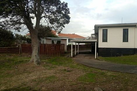 Photo of property in 2 James Road, Manurewa, Auckland, 2102