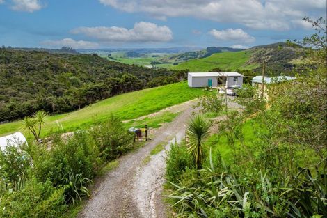 Photo of property in 60 Summer Road, Tinopai, Matakohe, 0593