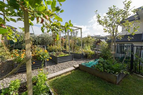 Photo of property in 7 Amesbury Drive, Churton Park, Wellington, 6037