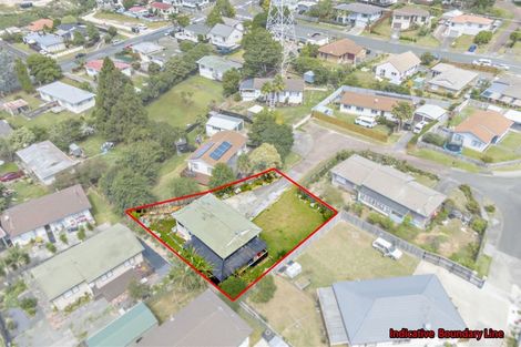 Photo of property in 11 Lori Place, Massey, Auckland, 0614