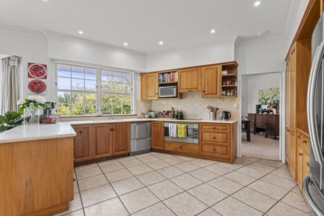 Photo of property in 33 Montgomery Terrace, Hokowhitu, Palmerston North, 4410