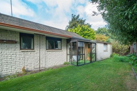 Photo of property in 15 Cunliffe Road, Redwood, Christchurch, 8051